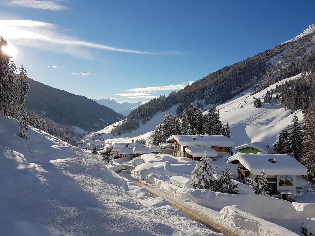 Ferienwohnung Hilber Schmirn Bagian luar foto
