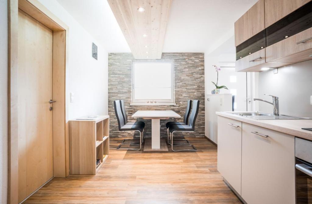 Ferienwohnung Hilber Schmirn Bagian luar foto