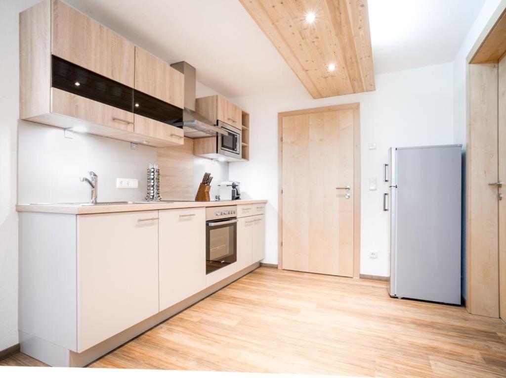 Ferienwohnung Hilber Schmirn Bagian luar foto
